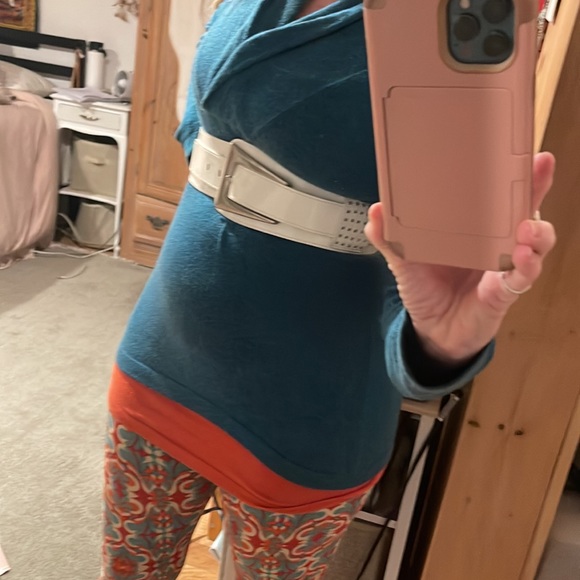 Vintage “Streets Ahead” Silver Buckle white studded belt size Small - Picture 6 of 11